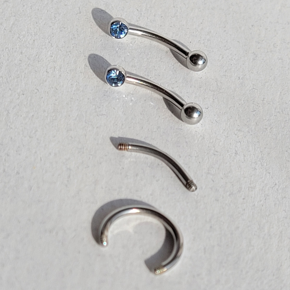 Set of 4 Pieces 16ga Pierced Body Jewellery